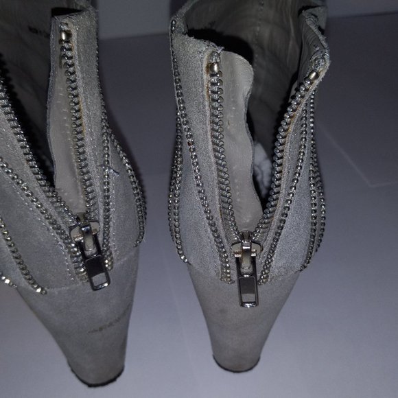 grey suede ankle boot 3.75" heel with zipper, US women's size 9 - Picture 12 of 14